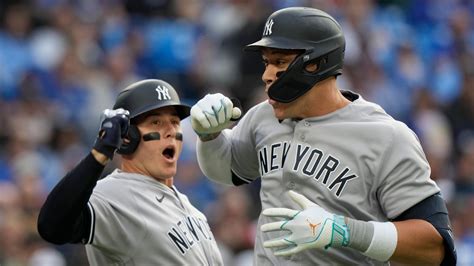 Judge HRs twice, including 462-foot drive, Boone ejected as Yanks beat Blue Jays 7-4